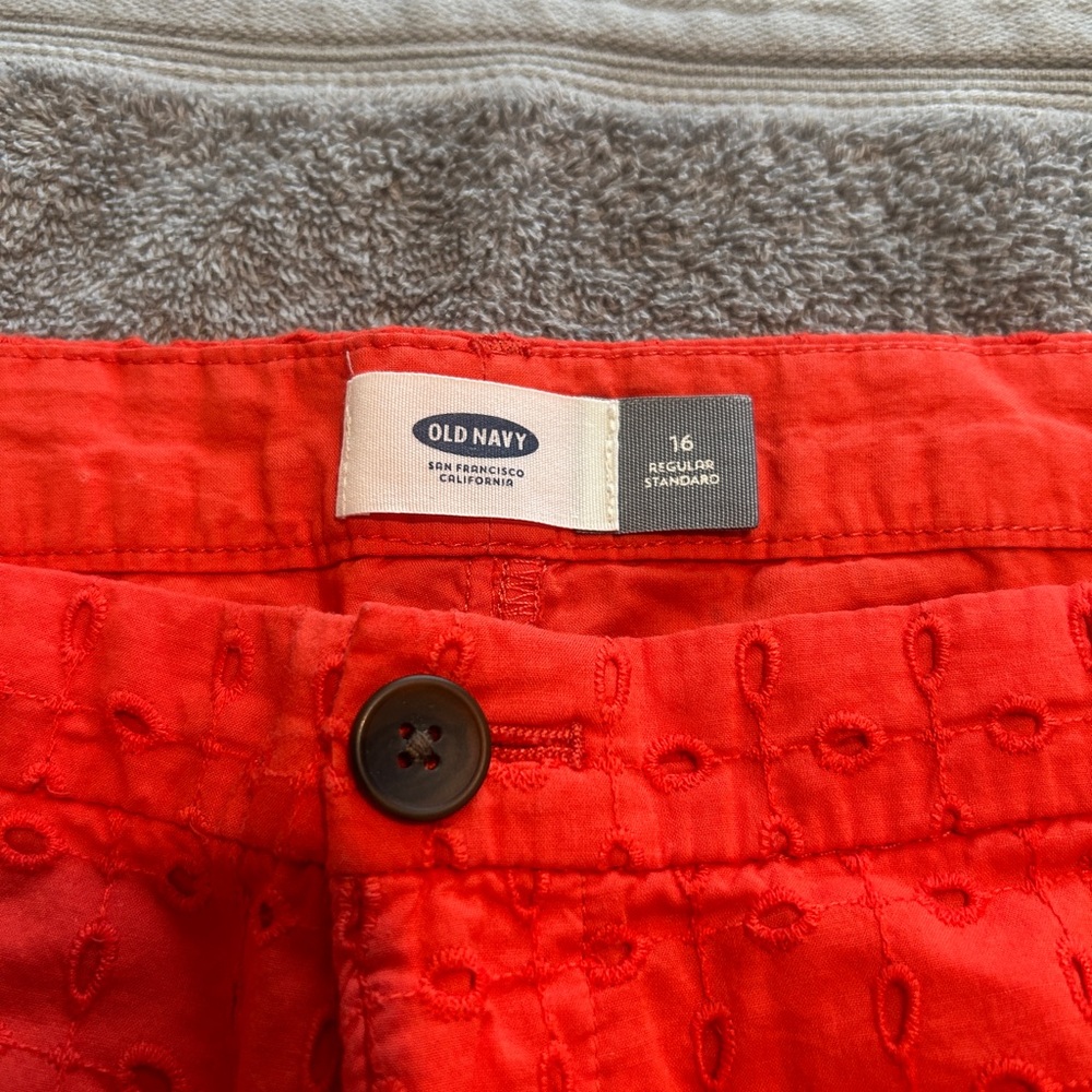 Old Navy Womens Orange Eyelet Shorts‎, size 16 - Picture 4 of 4
